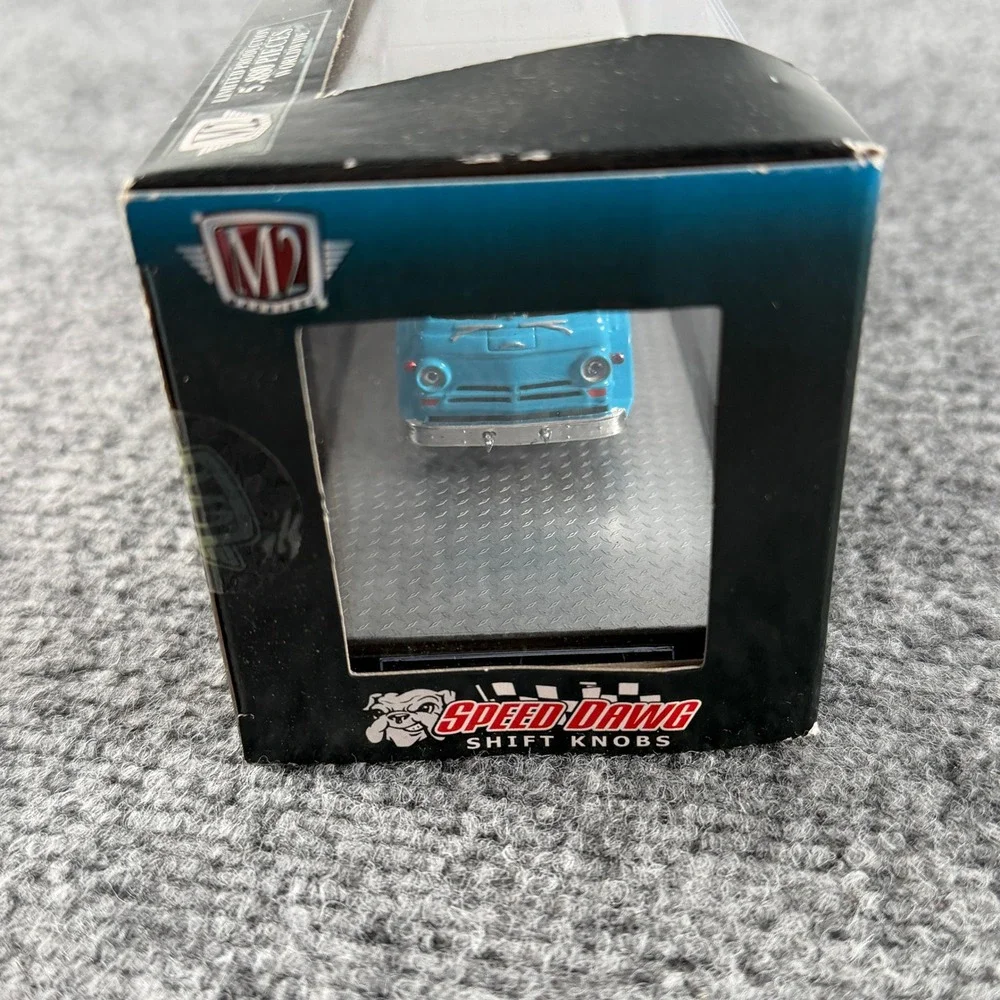 M2 Machines Auto-Hauler 1:64 Blue Dodge L600 Charger R36 Speed Dawg HEMI